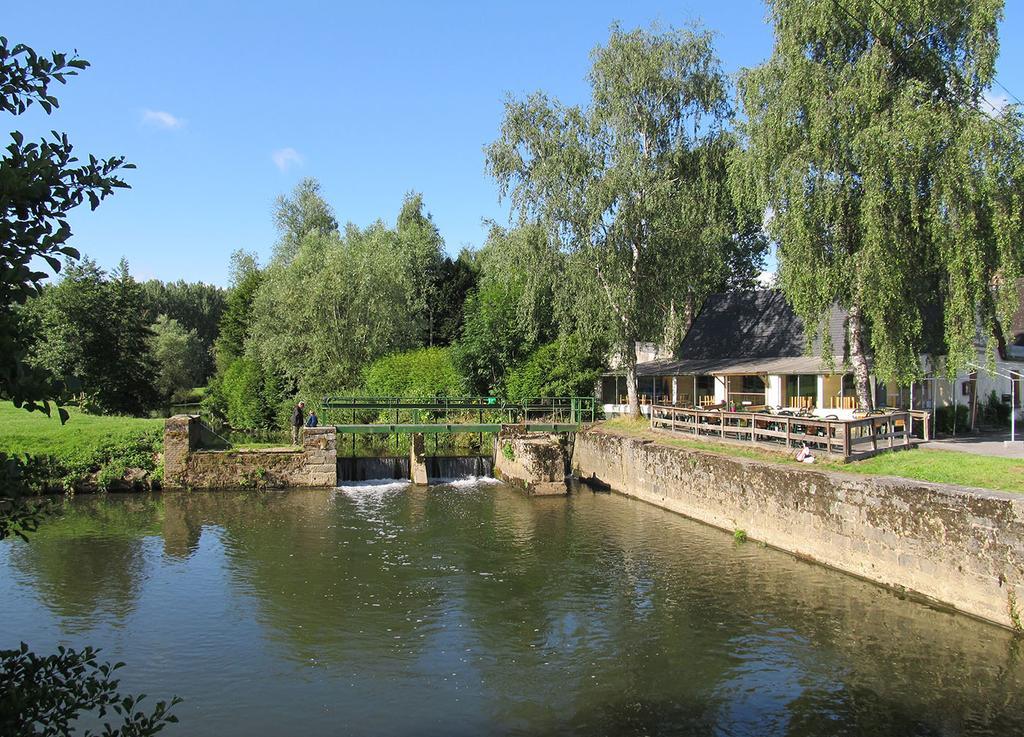 L'Auberge Du Moulin Des Pres Maroilles Exteriör bild